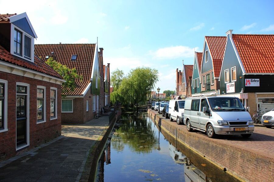 From Amsterdam: Windmills & Volendam Private Tour - When this tour is the right fit (and when it isn’t)