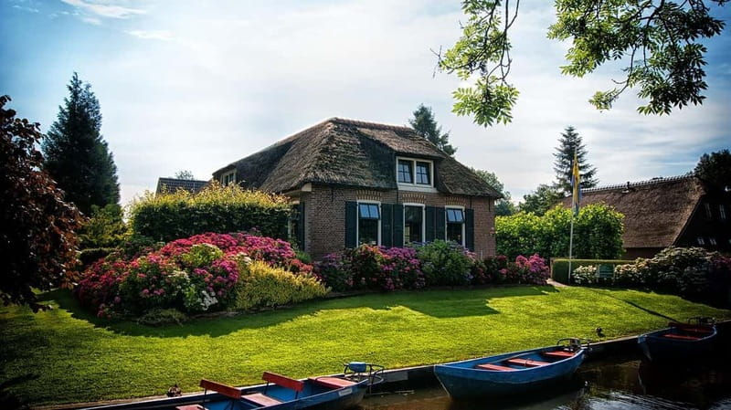 From Amsterdam: Zaanse Schans and Giethoorn Countryside Trip - Why this Zaanse Schans and Giethoorn combo works in one day