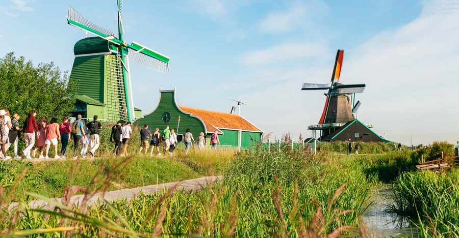 From Amsterdam: Zaanse Schans, Edam, & Marken Full-Day Trip - Zaanse Schans Windmills and Artisan Workshops