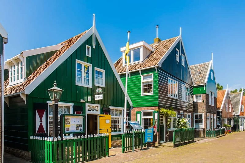 From Amsterdam: Zaanse Schans, Volendam, and Marken Day Trip - From Amsterdam Central to Dutch Countryside, with a Real-World Time Plan