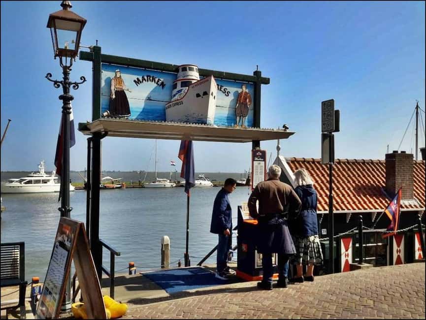 Full-day excursion to Edam, Volendam, and Marken - Churches and World War II monuments: the quiet stops that add weight