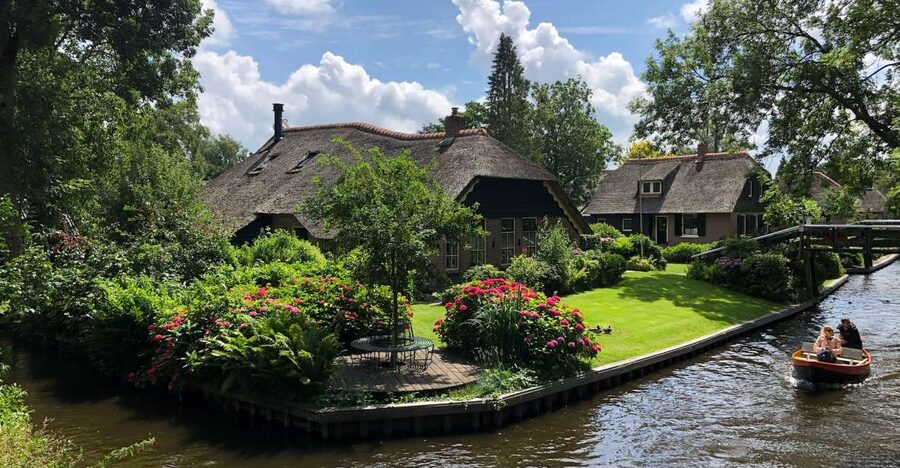 Giethoorm & Exploring the North of The Netherlands Tour - Price, Time, and Value for an 8-Hour North Holland Day