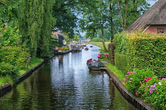 Giethoorn Small-Group Tour from Amsterdam (Max. 8 People) - Key Highlights That Matter on the Ground