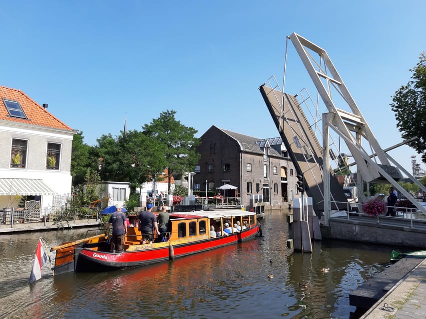 Gouda: Historical Canal Cruise - The 75 Minute Route, Historic Waterway and Museum Harbour