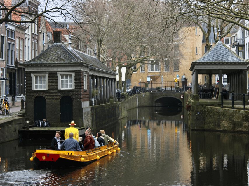 Gouda: Open Boat City Canal Cruise - What you actually see: nine historic Gouda sites in one hour