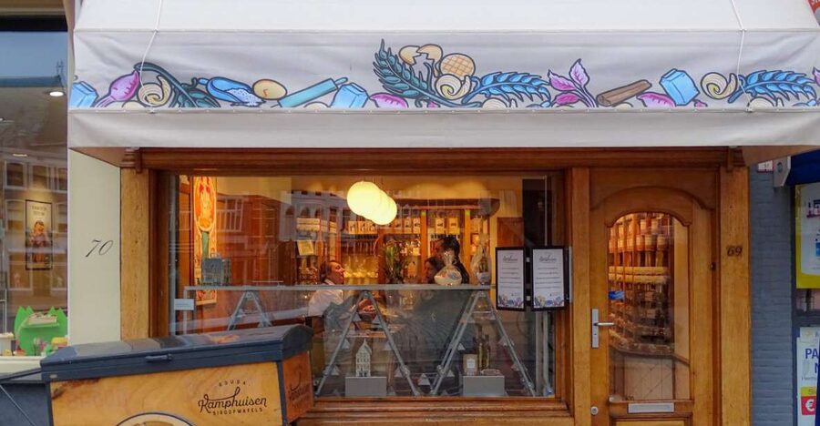 Gouda: Syrup Waffle Factory Ticket with a Waffle - Watching Bakers Work: How Dutch Syrup Waffles Are Made