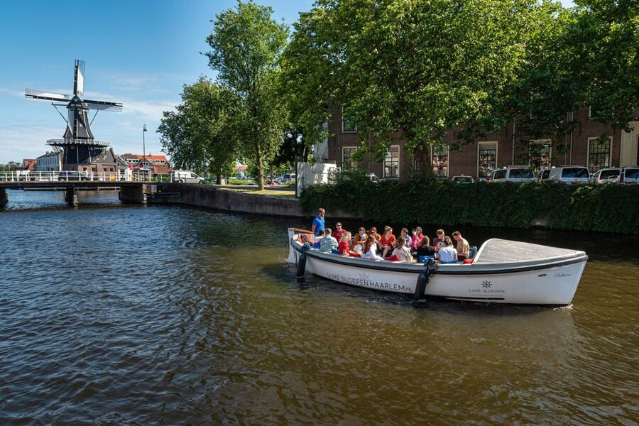 Haarlem: De Adriaan Windmill Tour + Open Canal Cruise - Should you book this Haarlem Windmill De Adriaan tour plus open canal cruise?