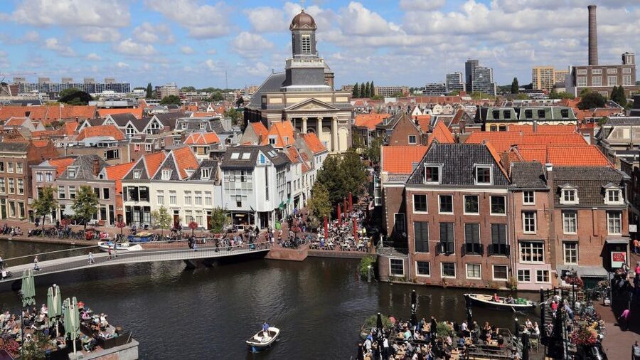 Historical Leiden: Private Walking Tour with a Local Guide - Why Leiden beats Amsterdam for Dutch history on foot