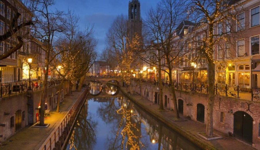 Historical Utrecht: Private Walking Tour with a Local Guide - Meeting at the Dom Tower east entrance and getting oriented fast