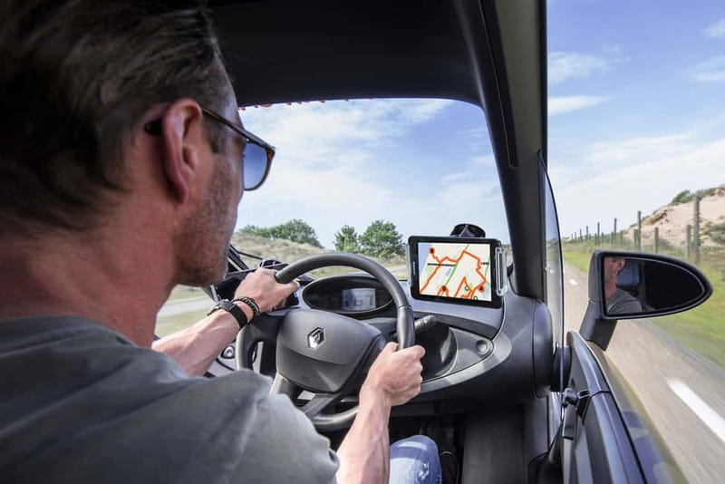 Lisse: Self-Guided Tulip Fields GPS Audio Tour - Stops and photo moments: roadside parking that keeps your pace real
