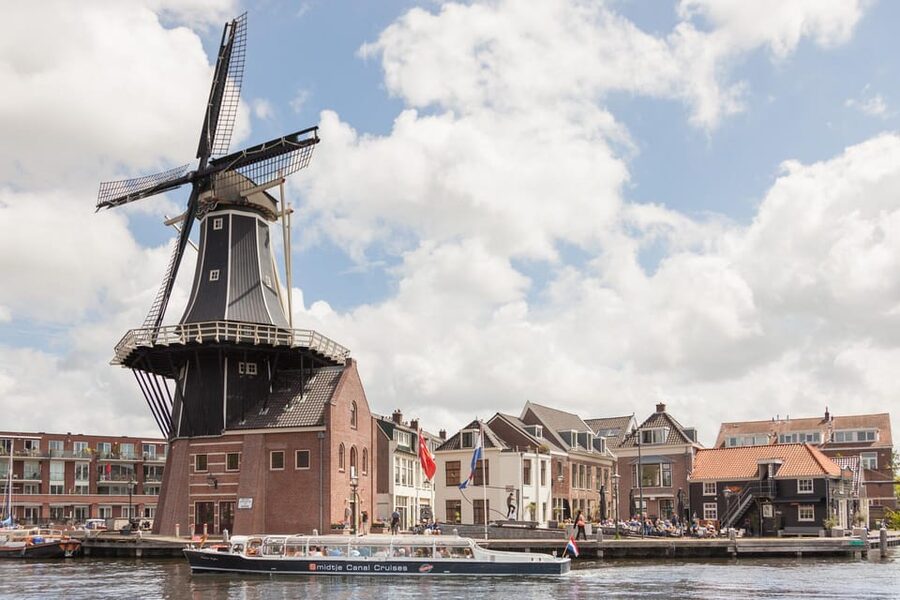 Local Cheese and Wine Cruise through Haarlem - Should you book the Smidtje Cheese and Wine Cruise?