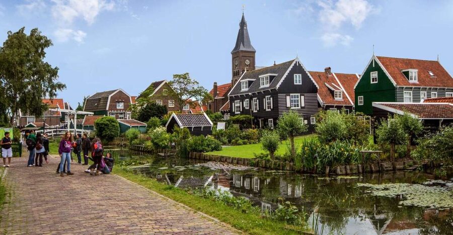 Marken, Volendam and Edam: Private Full-Day Tour - Key highlights at a glance