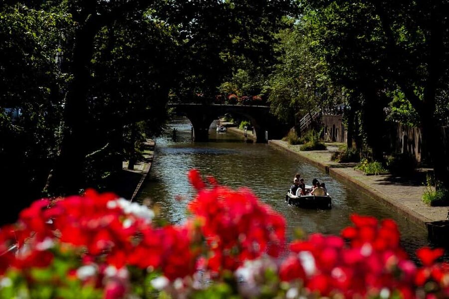 Our Utrecht City Tour (Limited group size & optional Lunch) - Oudegracht and Nieuwegracht Canals: The Utrecht Waterline Feel