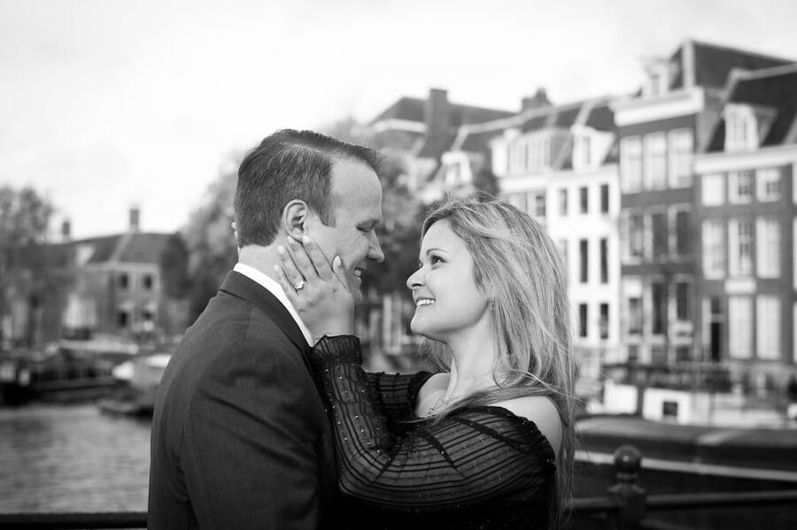 Photoshoot in or around Amsterdam - Why a Private Amsterdam Photoshoot Works Better Than Selfies