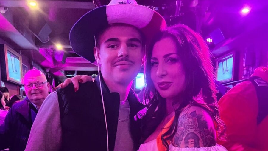 Private Bar Tour with Bar Maid Guide Amsterdam Red Light - What to expect at each venue stop