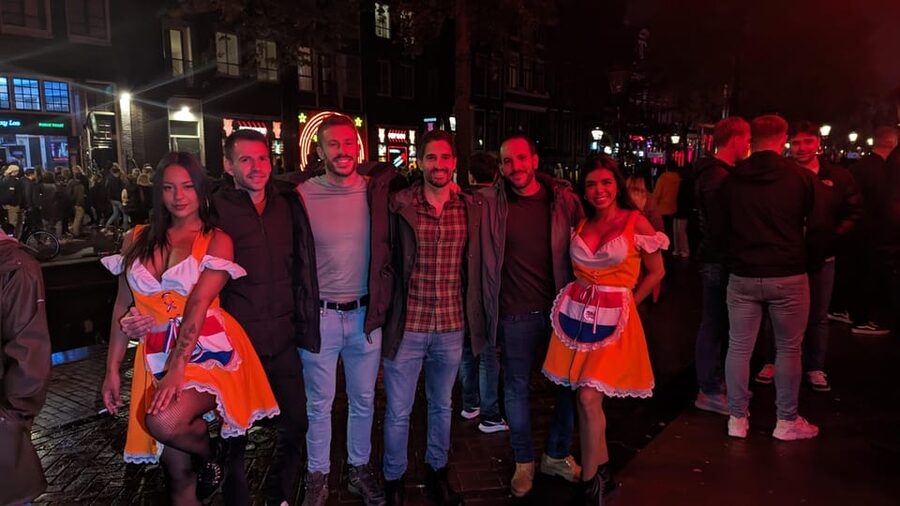 Private Bar Tour with Bar Maid Guide Amsterdam Red Light - Reliability check: what can go wrong with nightlife tours