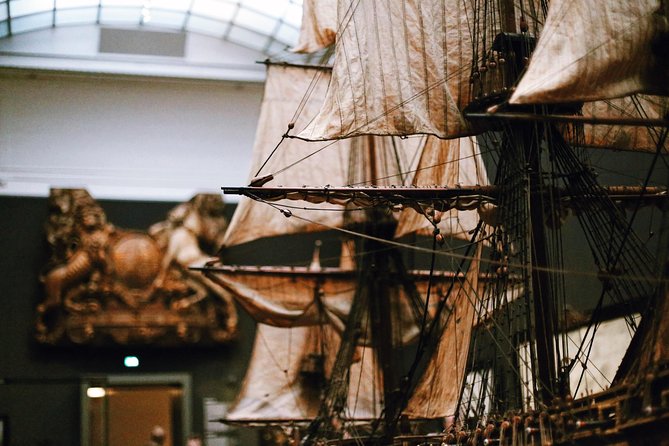 Rijksmuseum Amsterdam Exclusive Guided Tour w/ Reserved Entry - Private vs semi-private: what changes for your group