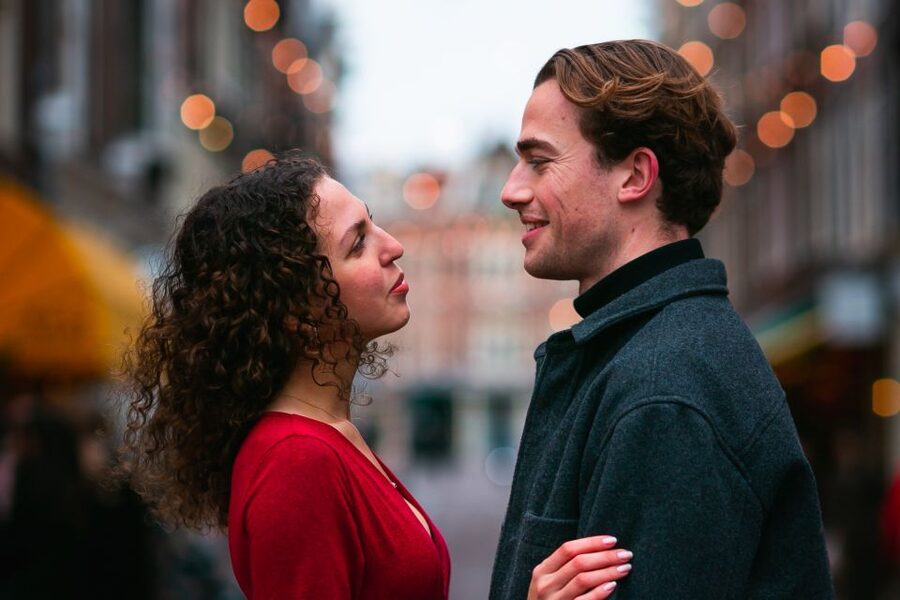 Romantic Photoshoot Experience for Couples in Amsterdam - How the photographer makes your posing look natural (even if you’re nervous)