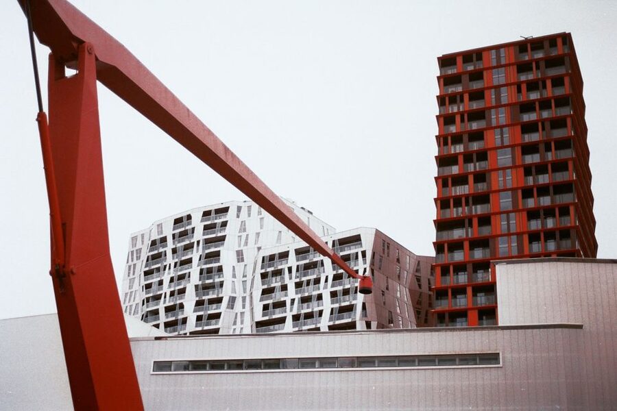 Rotterdam Architecture: Centre and South Bank with watertaxi - Tania’s guiding style, and why a real architect guide matters