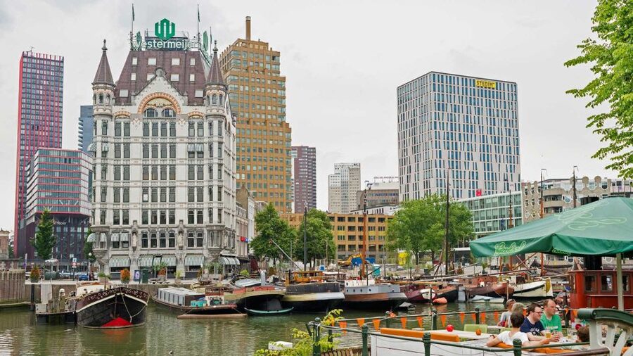 Rotterdam: Architecture Highlights Tour including the Depot - Weekend rooftop magic: Het Witte Huis roof views across the skyline