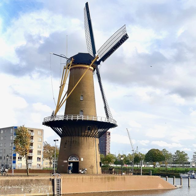 Rotterdam: Breweries and Water Taxi Tour - Brewery stops that cover old, new, and big, what that means for your tasting