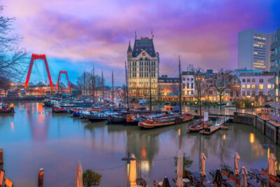 Capture the most Photogenic Spots with a Local