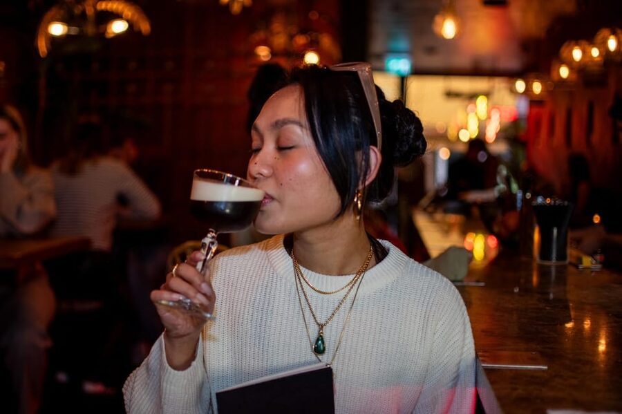 Rotterdam Center: Cocktail Bar Walking Tour - Self Guided - Stop 2: JAQ inside a five-star hotel
