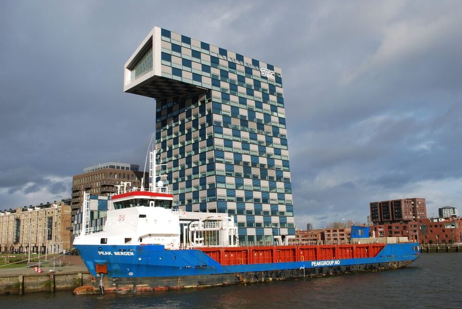 Rotterdam: Harbor Cruise on a Historic Ship - Getting on Board at Erasmus Bridge, Then Finding Your Best Seat