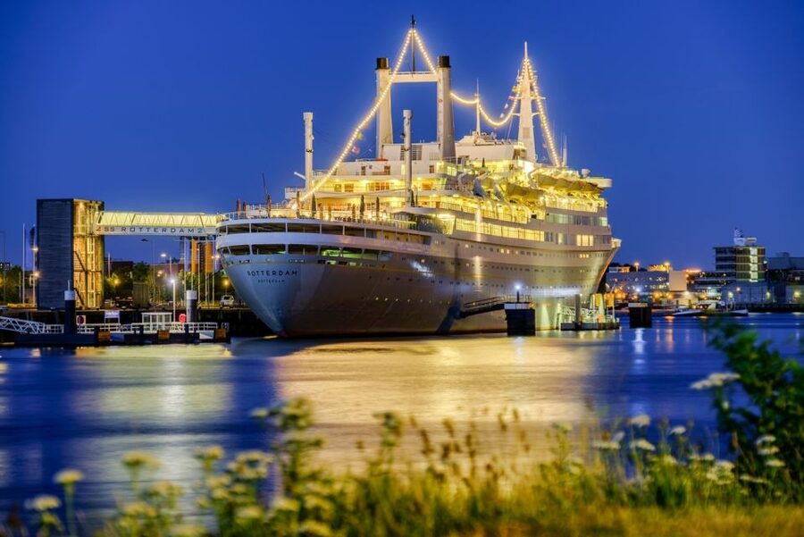 Rotterdam: Steamship Rotterdam Audio Tour Entry Ticket - Terrace Break and Food Time: Small Comforts That Make It a Day