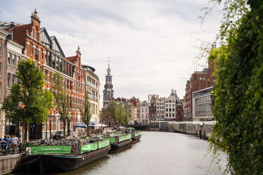Small-Group Walking Tour with Amsterdam Canal Cruise - Should you book this Amsterdam canal-walking combo?