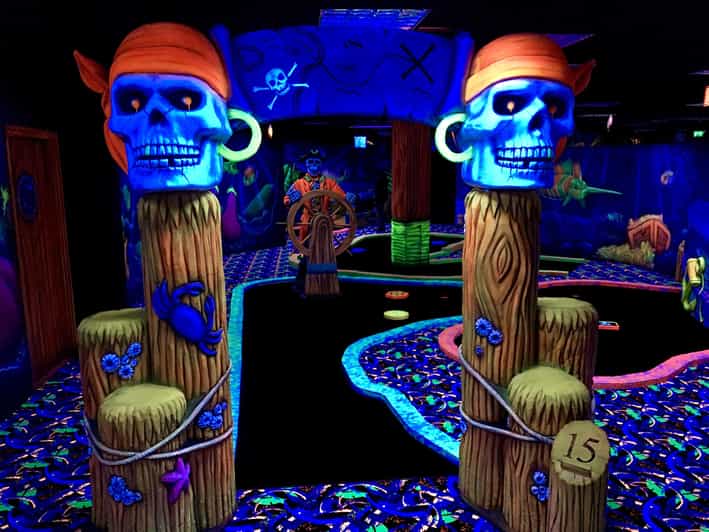 The Hague: Glowgolf Glow in the Dark Indoor Minigolf - Key things to know before you play