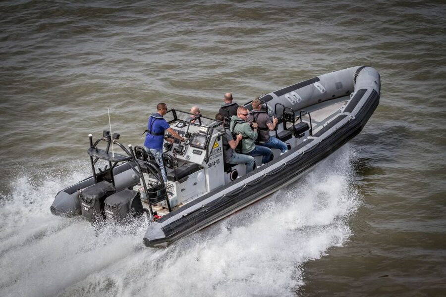 The Hague: Scheveningen Beach RIB Speedboat Tour - The lighthouse viewpoint and why the sea angle matters