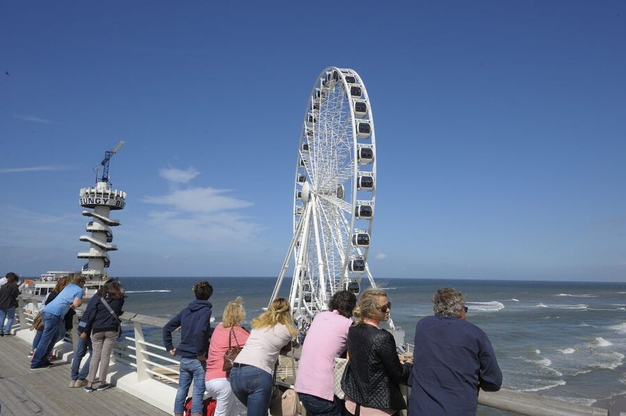 The Hague: The Pier SkyView Ticket with Drink and Snack - Views from 50 meters: sea, beach, city, and a maybe-spot for Rotterdam