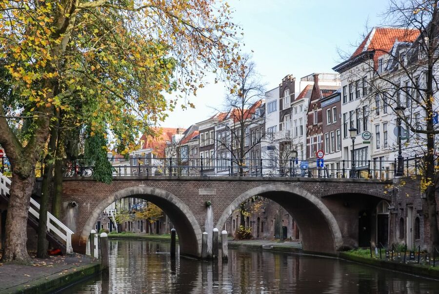 Utrecht: City Canal Cruise - Utrecht Canal Cruise on the Oudegracht, the View You Can’t Get Anywhere Else