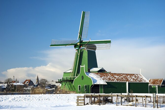 Zaanse Schans and Cheese Tasting Guided Tour from Amsterdam - Meeting Point at Stationsplein 4: A Small Detail That Can Save Time