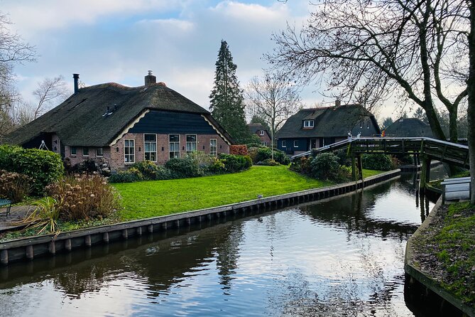 Zaanse Schans and Giethoorn Small-Group Tour with Hotel Pick-Up - What you actually get for the $131.01 price