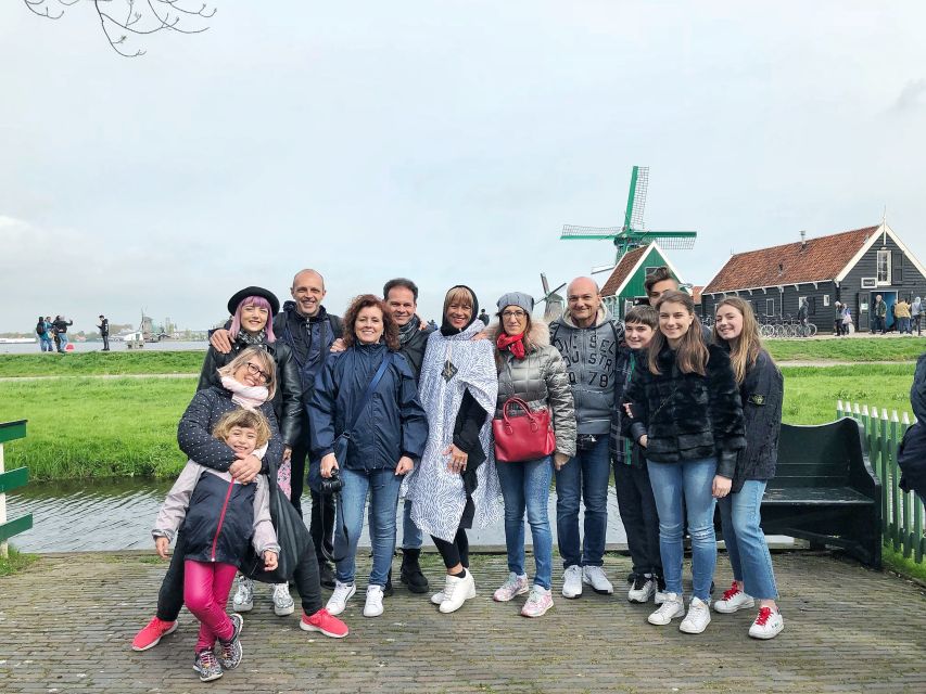 Zaanse Schans Windmills 4-Hour Tour in Italian - Who should book this Zaanse Schans windmills tour?
