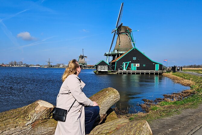 Zaanse Schans Windmills, Cheese and Volendam Tour from Amsterdam - The Clog Maker Stop: Small Demo, Big Payoff