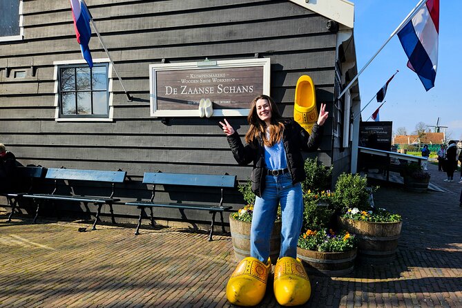 Zaanse Schans Windmills, Cheese and Volendam Tour from Amsterdam - Kooijman Souvenirs and Clogs Workshop: A Quick Craft Finale