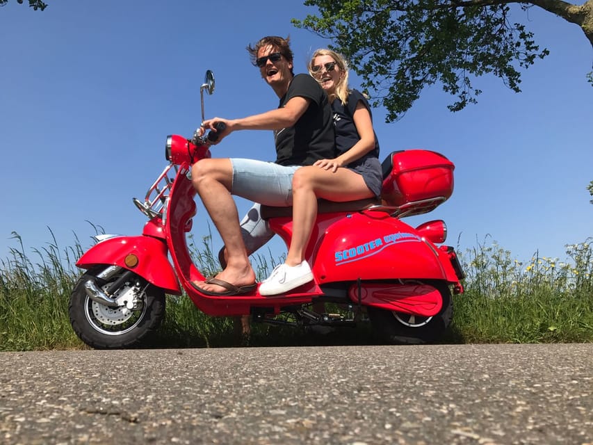 Zaanse Schans: Windmills, Clogs & Cheese by Electric Scooter - Riding tips that matter in real life